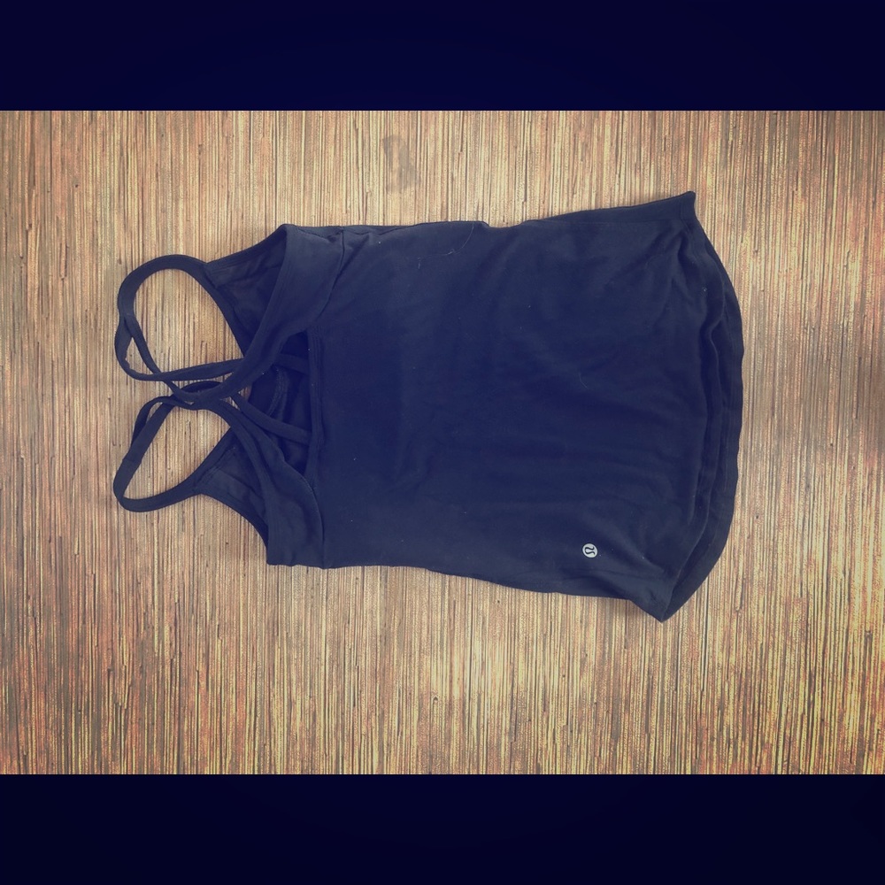 Almost new Lulu lemon workout sport tank. Size 4.